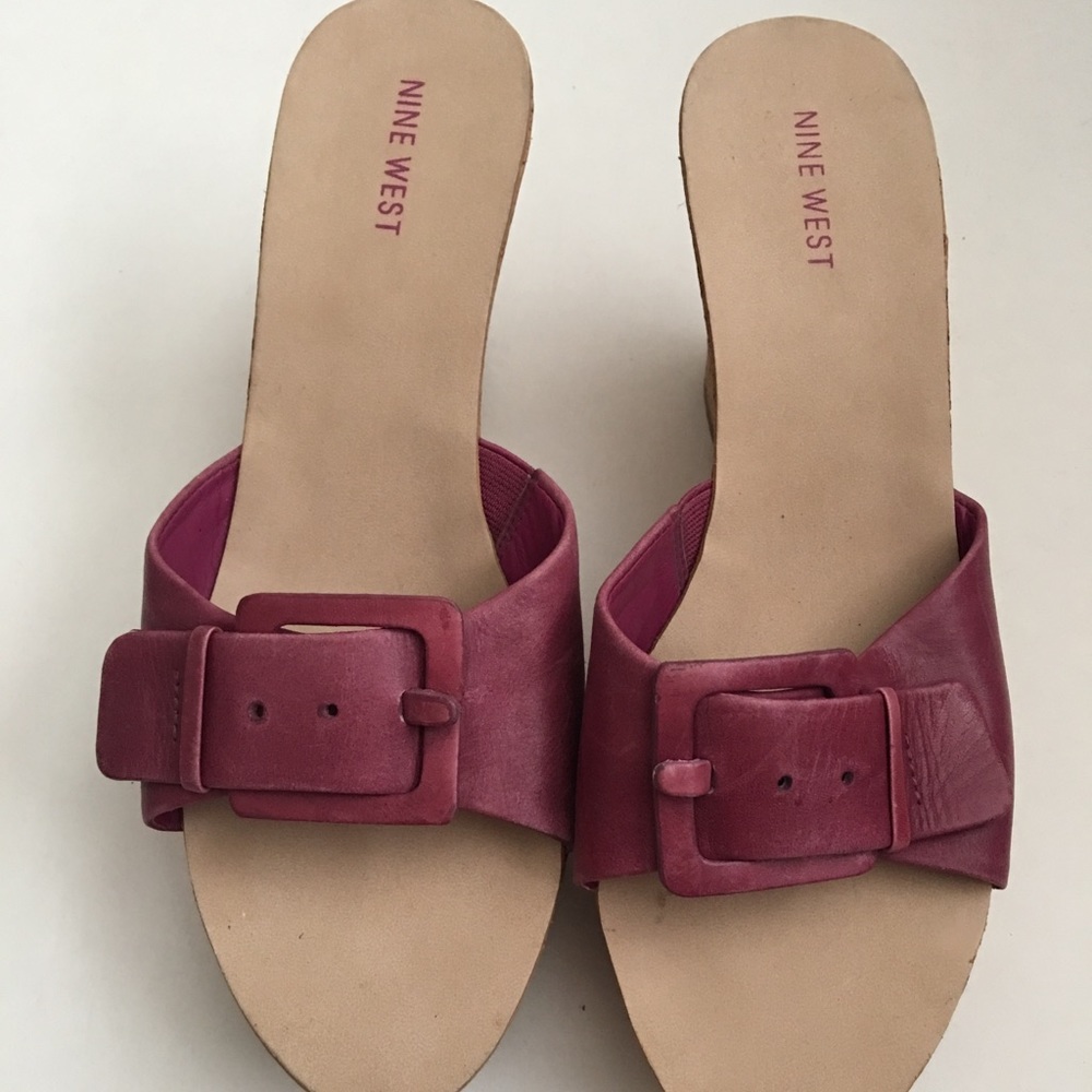 Nine West Purple Leather Buckle Wedge Sandals